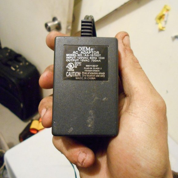 OEM MODEL AA-1570DT AA-1570 DT AC POWER SUPPLY ADAPTER 15VAC 700mA RS 40942 - Picture 3 of 11